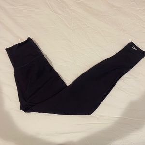 SET ACTIVE LIKE NEW GREY LEGGINGS SZ SMALL